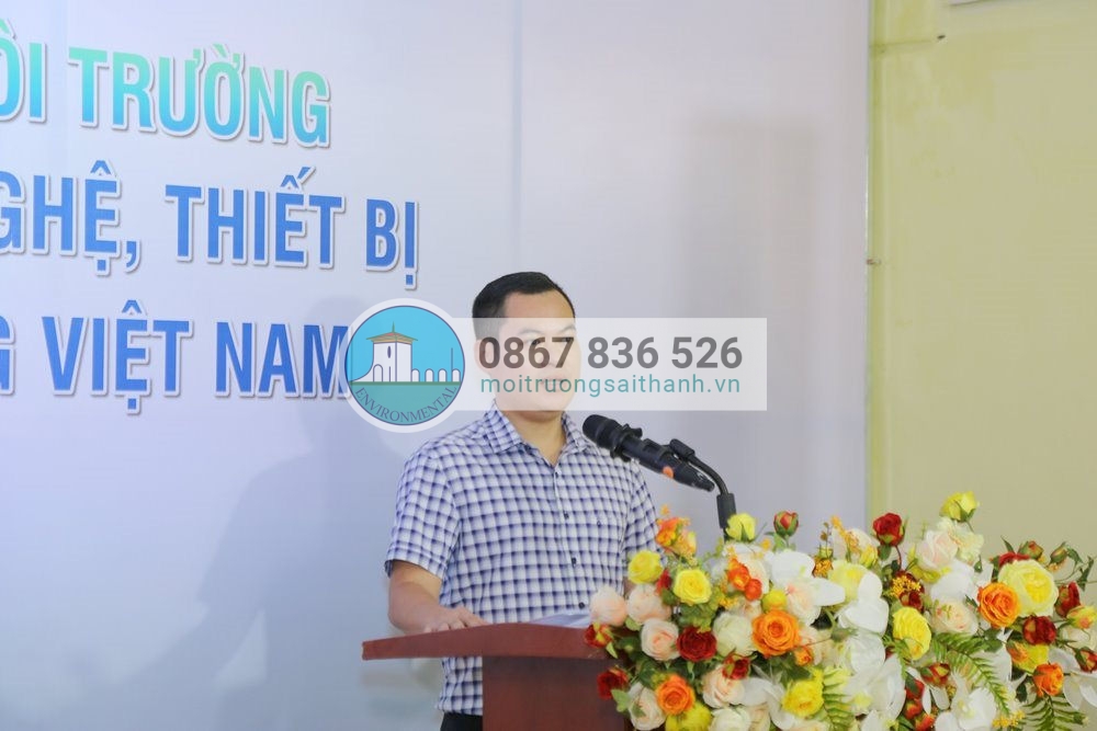 Ông Tống Việt Dũng - Phó Giám đốc Công ty cổ phần Vật tư thiết bị môi trường 13 (URENCO-13) chia sẻ về công nghệ xử lý rác y tế không đốt.