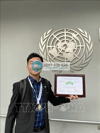 Anh Huỳnh Ngọc Thái Anh đoạt giải Nhất Cuộc thi "Ý tưởng sáng tạo vì một đại dương không rác thải nhựa" do UNESCO tổ chức.